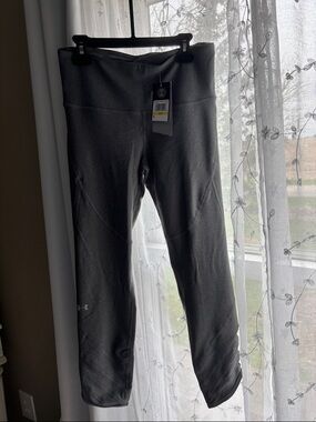 Women’s Under Armor Compression Capris